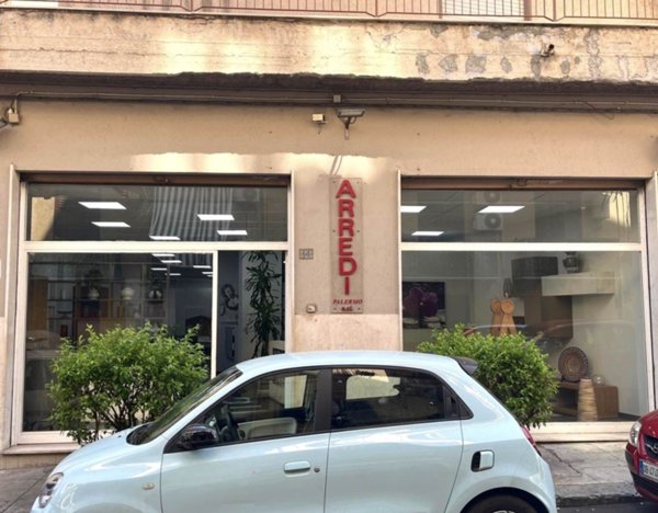 negozio in affitto a Palermo in zona Montegrappa / Santa Rosalia