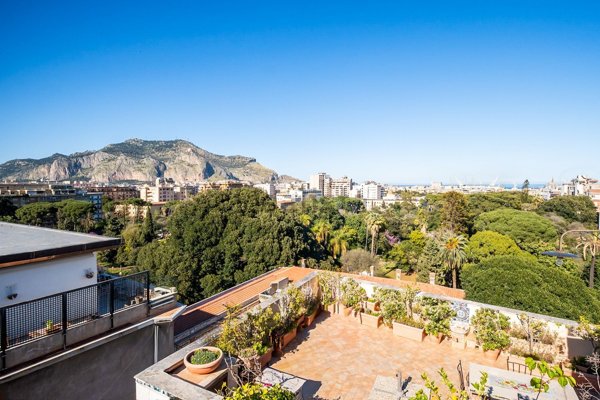 appartamento in affitto a Palermo in zona Politeama