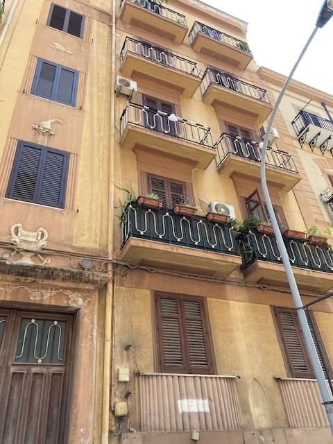 locale commerciale in affitto a Palermo in zona Centro storico