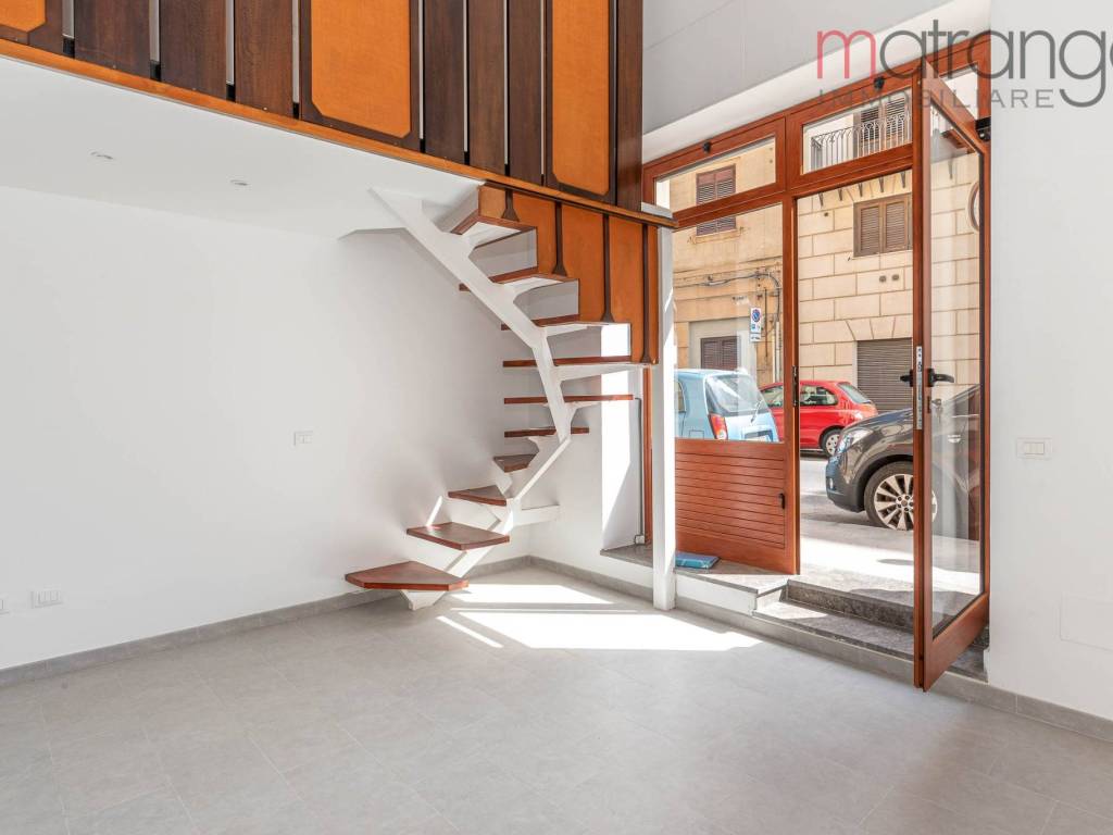 negozio in affitto a Palermo in zona Centro storico