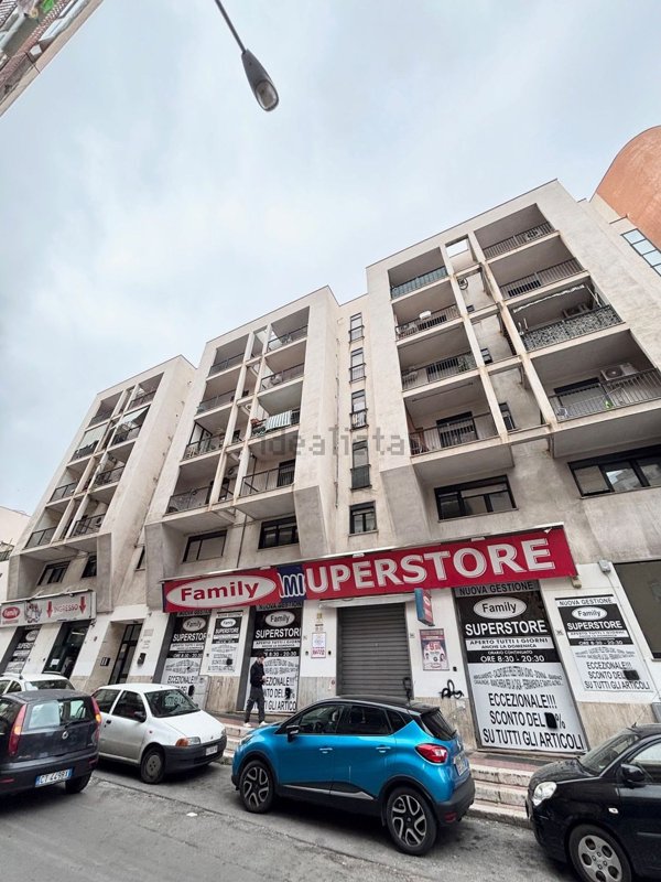 appartamento in affitto a Palermo in zona Montegrappa / Santa Rosalia