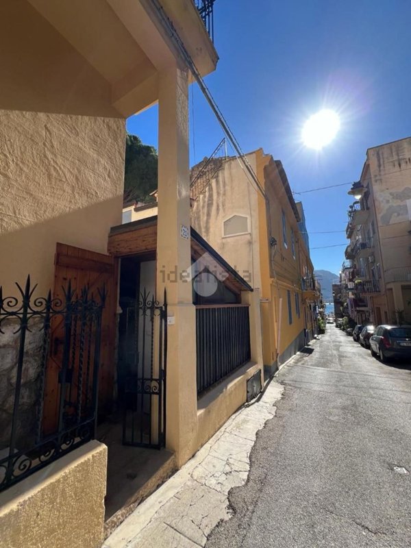 appartamento in affitto a Palermo in zona Mondello