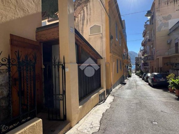 appartamento in affitto a Palermo in zona Mondello