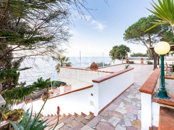 casa indipendente in affitto a Palermo in zona Addaura