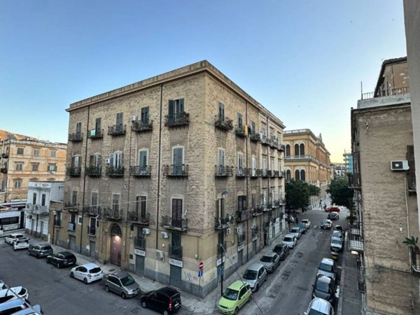 appartamento in affitto a Palermo in zona Montegrappa / Santa Rosalia
