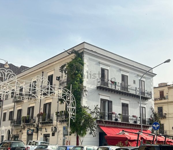 ufficio in affitto a Palermo in zona Politeama