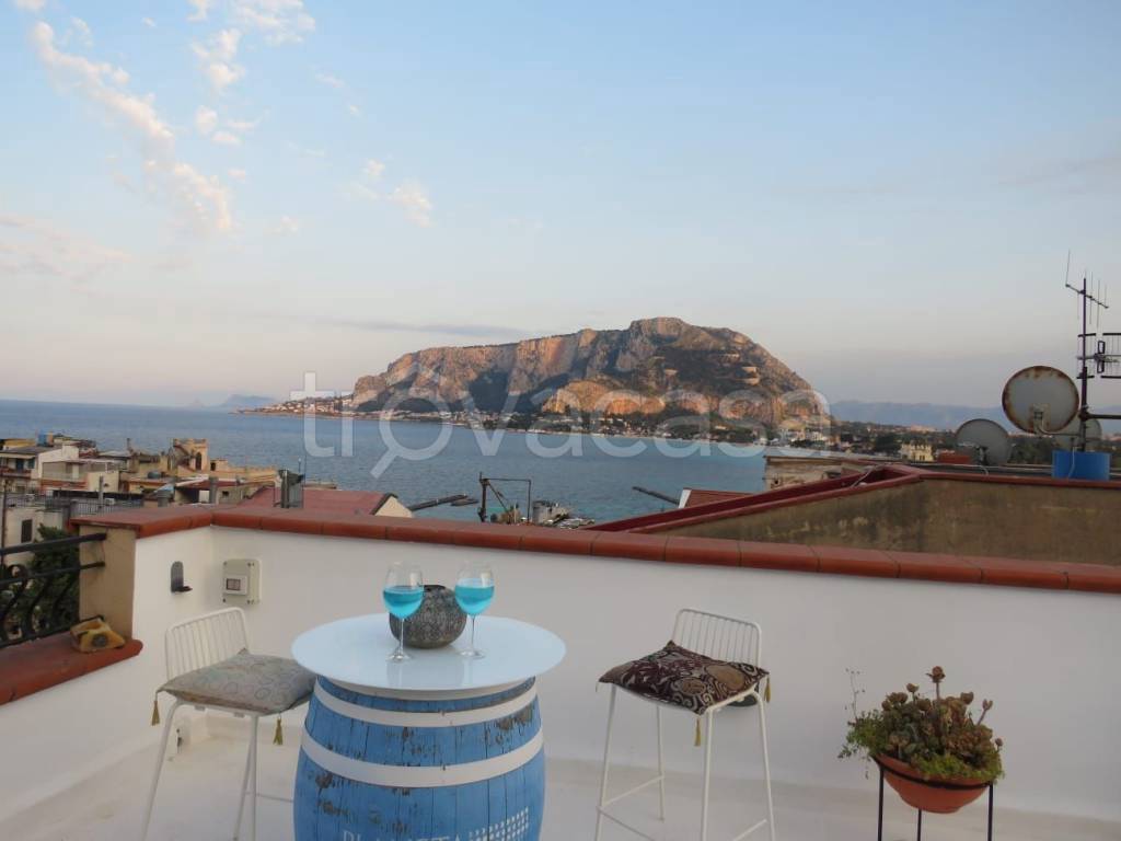appartamento in affitto a Palermo in zona Mondello