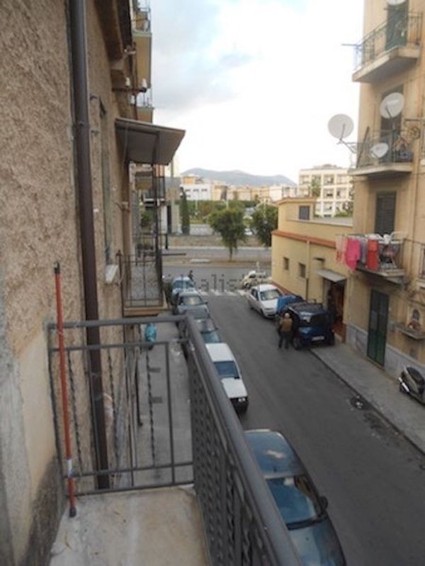 appartamento in affitto a Palermo in zona Montegrappa / Santa Rosalia