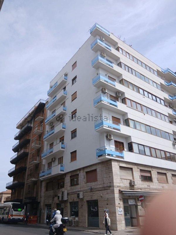 ufficio in affitto a Palermo in zona Libertà