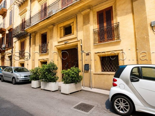appartamento in affitto a Palermo in zona Politeama
