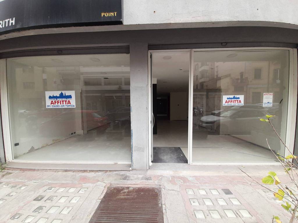negozio in affitto a Palermo in zona Politeama