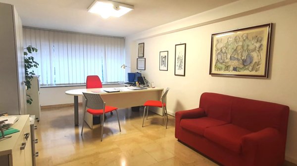 ufficio in affitto a Palermo in zona Libertà