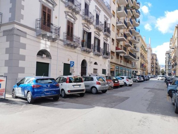 casa indipendente in affitto a Palermo