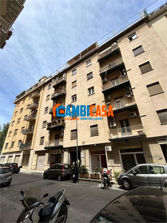 locale commerciale in affitto a Palermo in zona Libertà