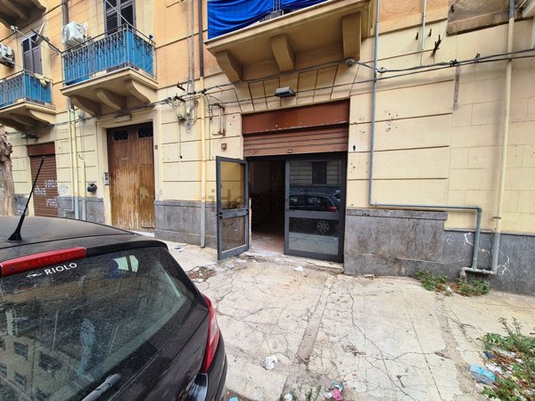 locale commerciale in affitto a Palermo in zona Zisa