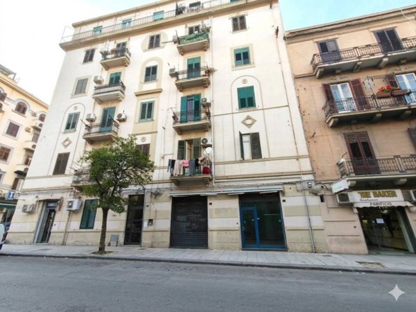 negozio in affitto a Palermo in zona Zisa