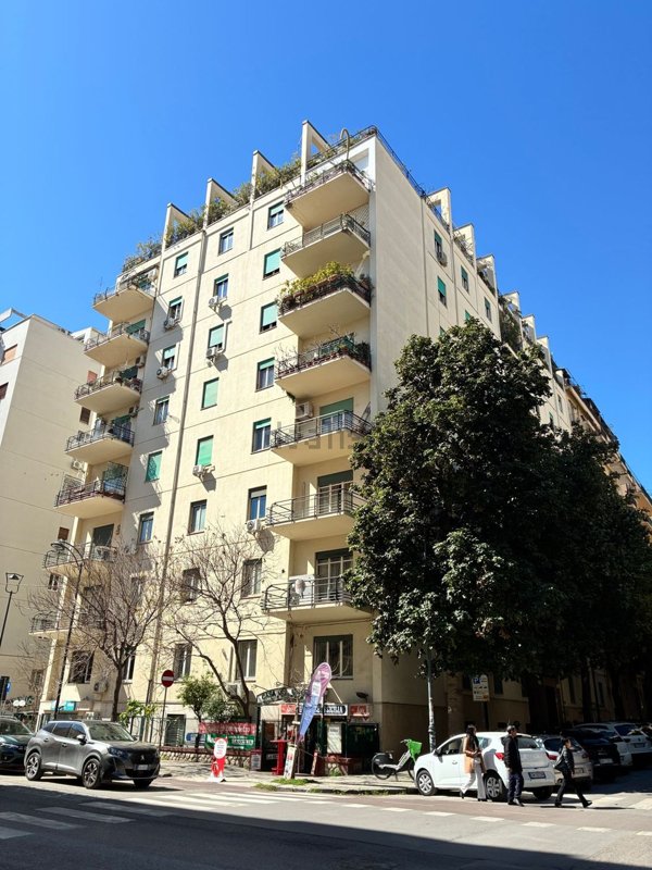 appartamento in affitto a Palermo in zona Politeama