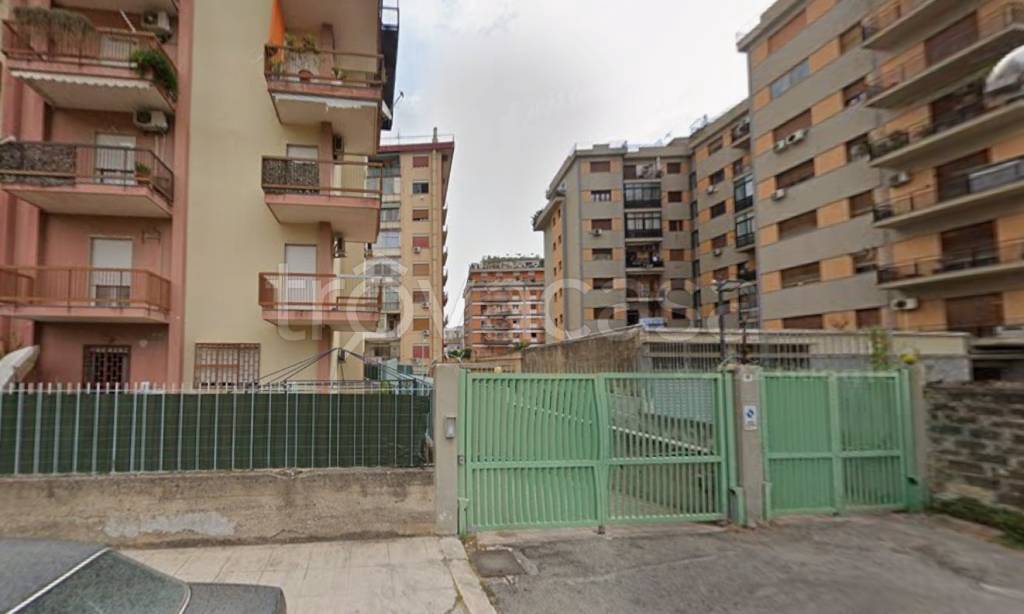 locale commerciale in affitto a Palermo