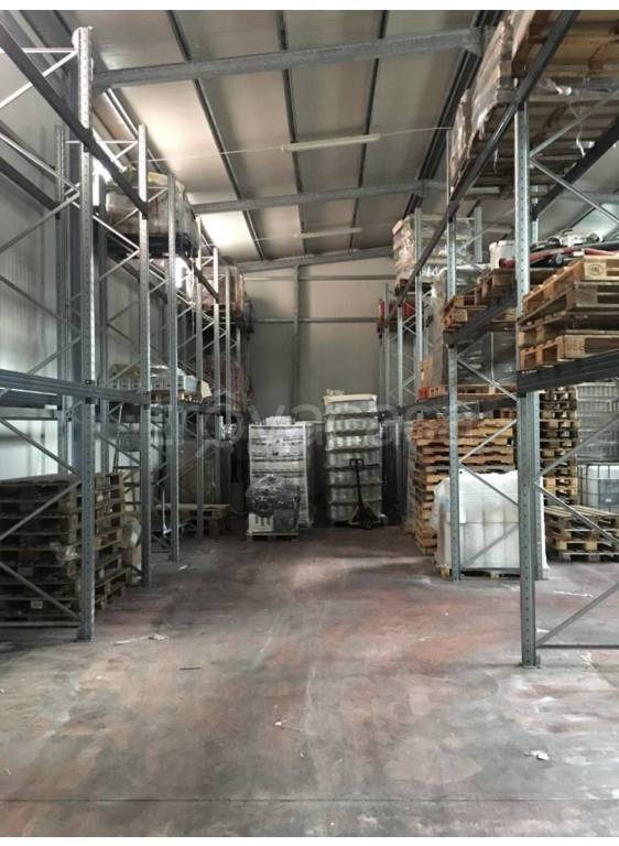 locale commerciale in affitto a Palermo