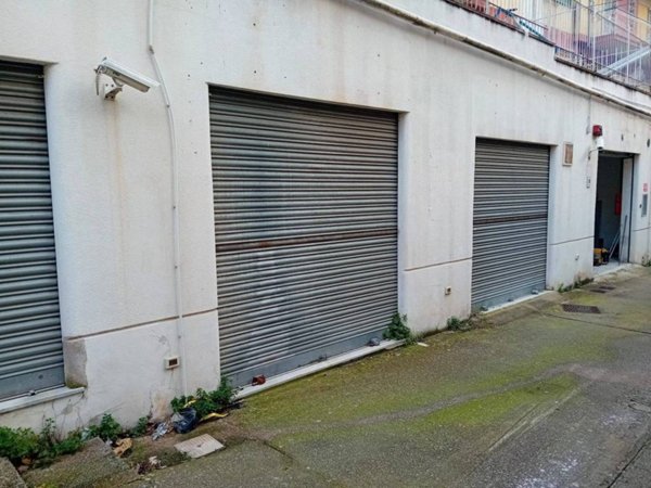 locale commerciale in affitto a Palermo in zona Politeama