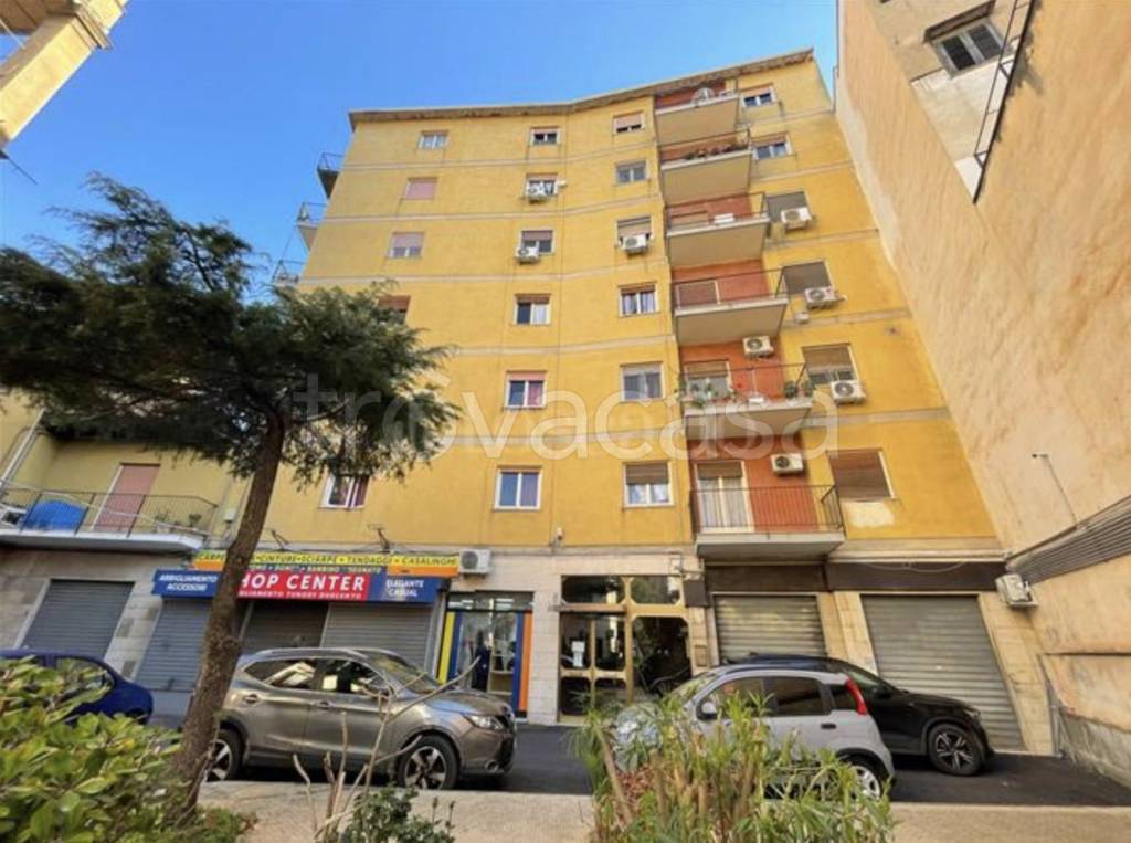 negozio in affitto a Palermo in zona Oreto