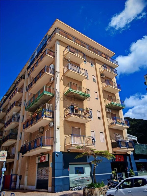 appartamento in affitto a Palermo in zona Malaspina/Palagonia