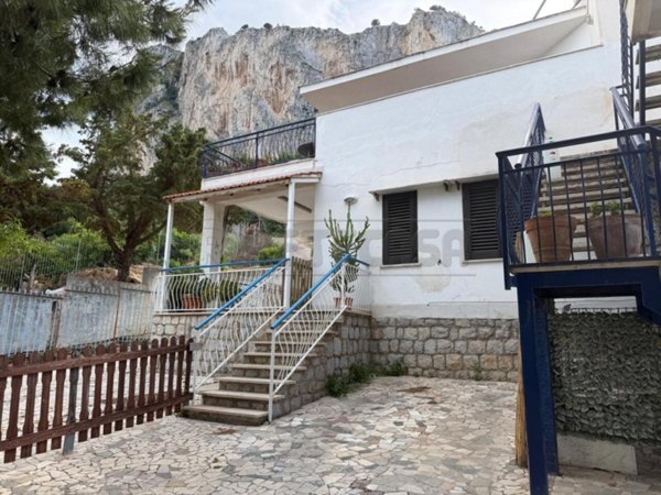 appartamento in affitto a Palermo in zona Addaura