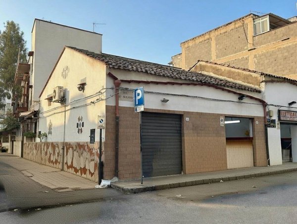negozio in affitto a Palermo in zona San Lorenzo