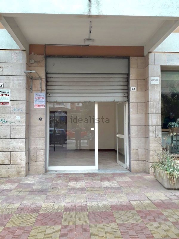locale commerciale in affitto a Palermo in zona Resuttana