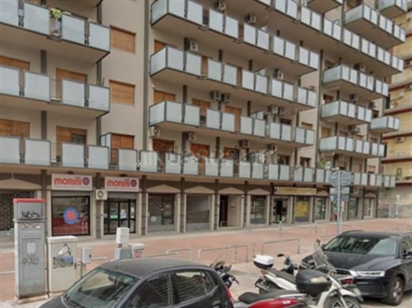 locale commerciale in affitto a Palermo in zona Resuttana