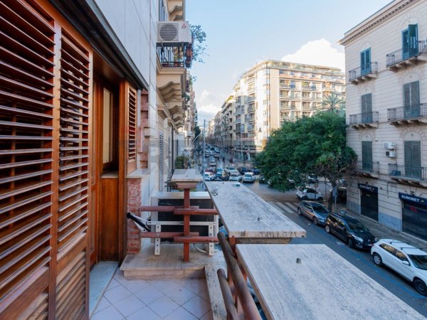ufficio in affitto a Palermo in zona Libertà