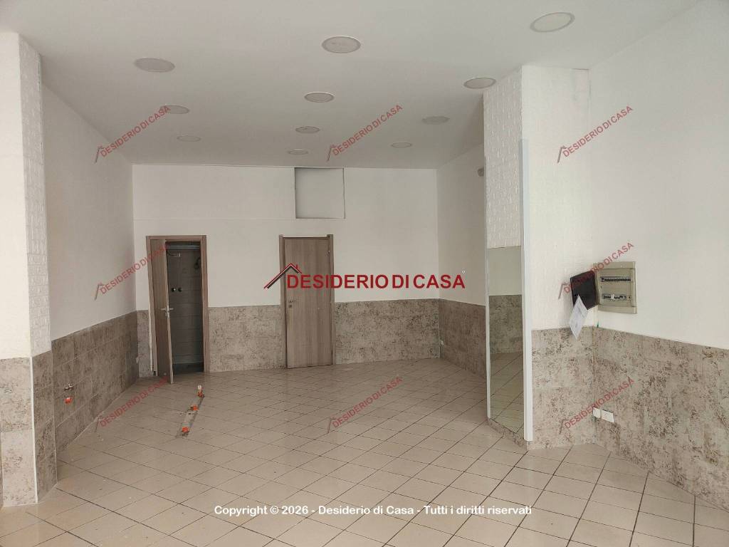 negozio in affitto a Palermo in zona Malaspina/Palagonia