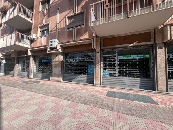 locale commerciale in affitto a Palermo