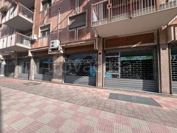 negozio in affitto a Palermo in zona Uditore