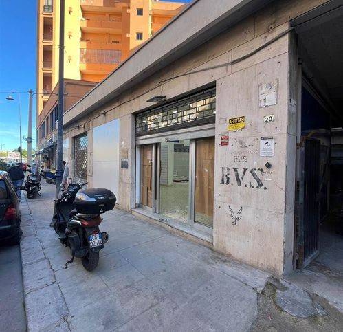 negozio in affitto a Palermo