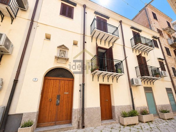 appartamento in affitto a Palermo in zona Centro storico