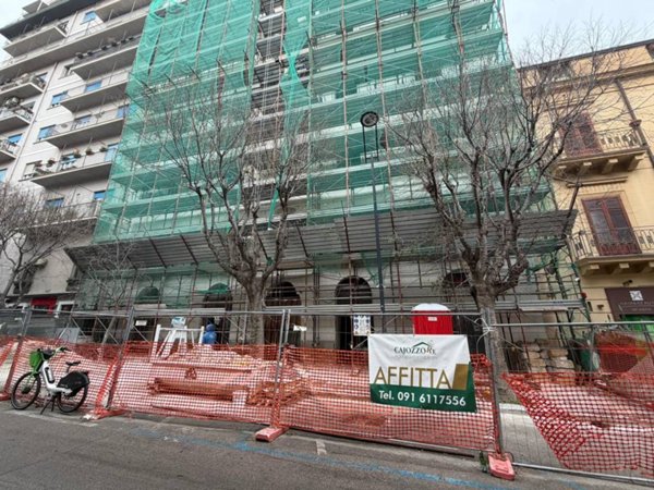 negozio in affitto a Palermo in zona Libertà