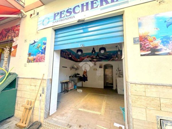 negozio in affitto a Palermo in zona Malaspina/Palagonia