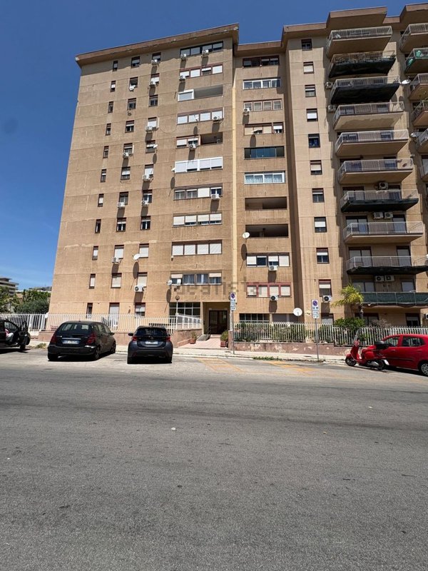 appartamento in affitto a Palermo in zona Zisa