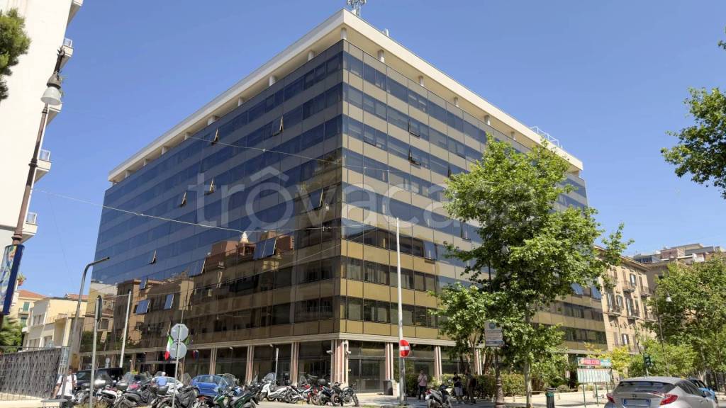 ufficio in affitto a Palermo in zona Libertà