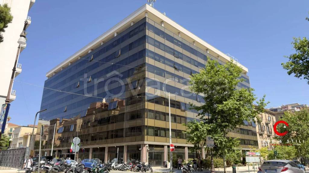 ufficio in affitto a Palermo in zona Libertà