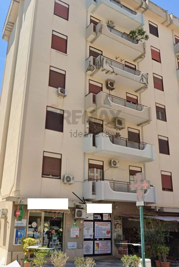 negozio in affitto a Palermo in zona Uditore