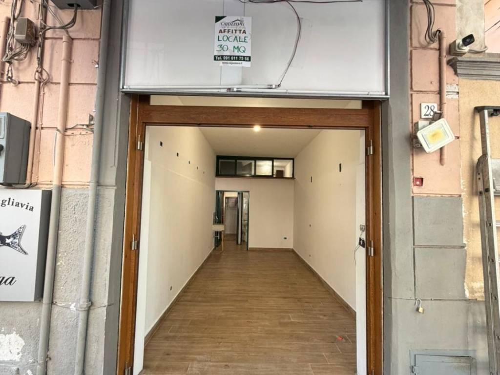 negozio in affitto a Palermo in zona Libertà