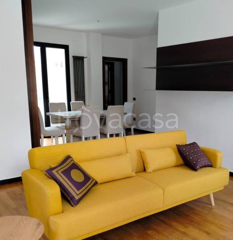 casa indipendente in affitto a Palermo in zona Mondello