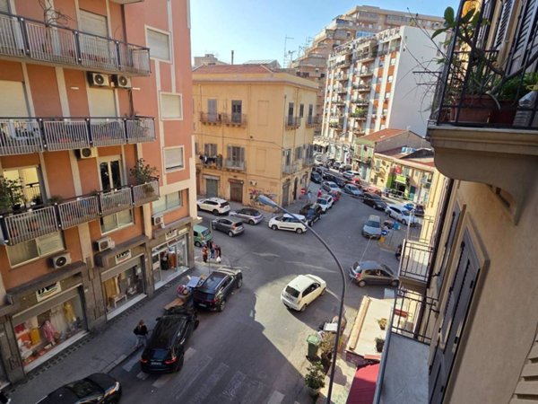 appartamento in affitto a Palermo in zona Malaspina/Palagonia