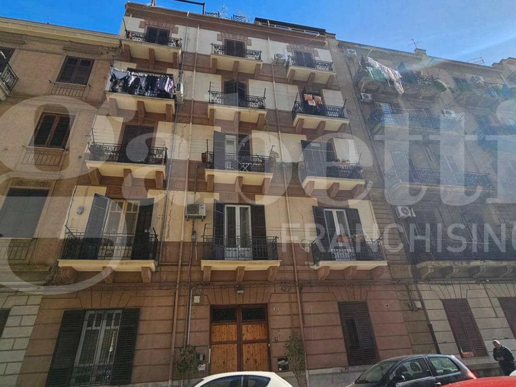 appartamento in affitto a Palermo in zona Politeama