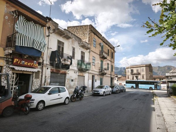 negozio in affitto a Palermo