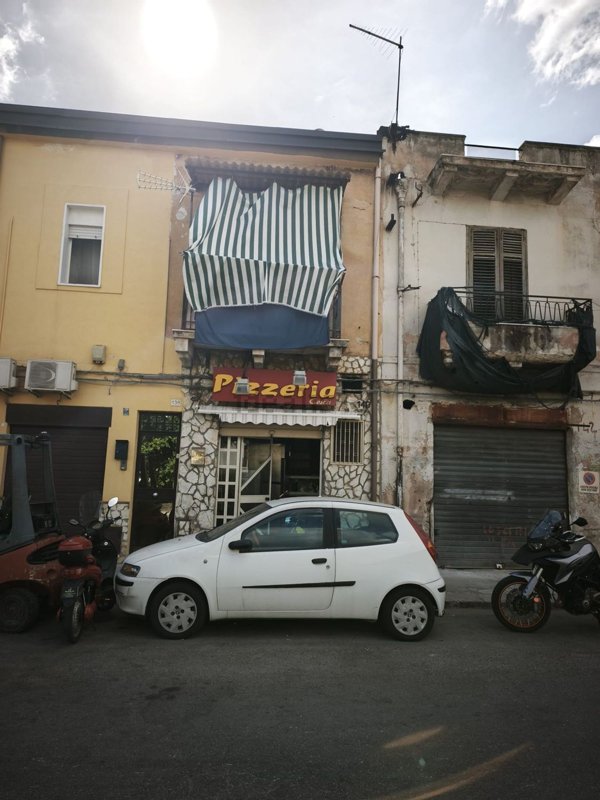 locale commerciale in affitto a Palermo in zona Croceverde