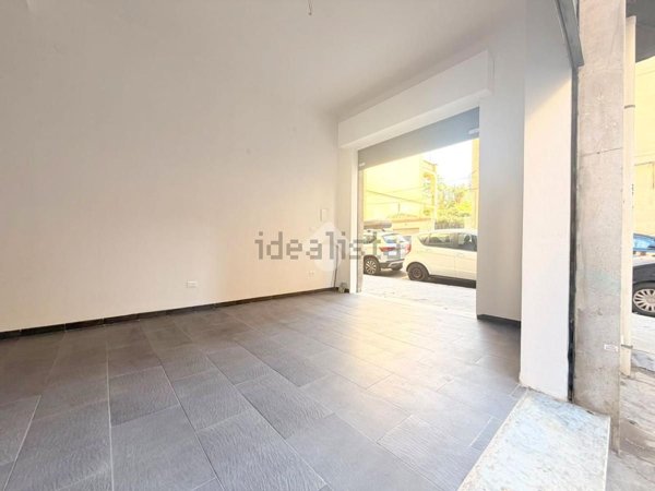 locale commerciale in affitto a Palermo in zona Zisa