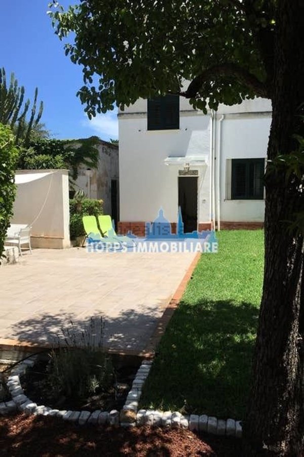 casa indipendente in affitto a Palermo in zona Mondello